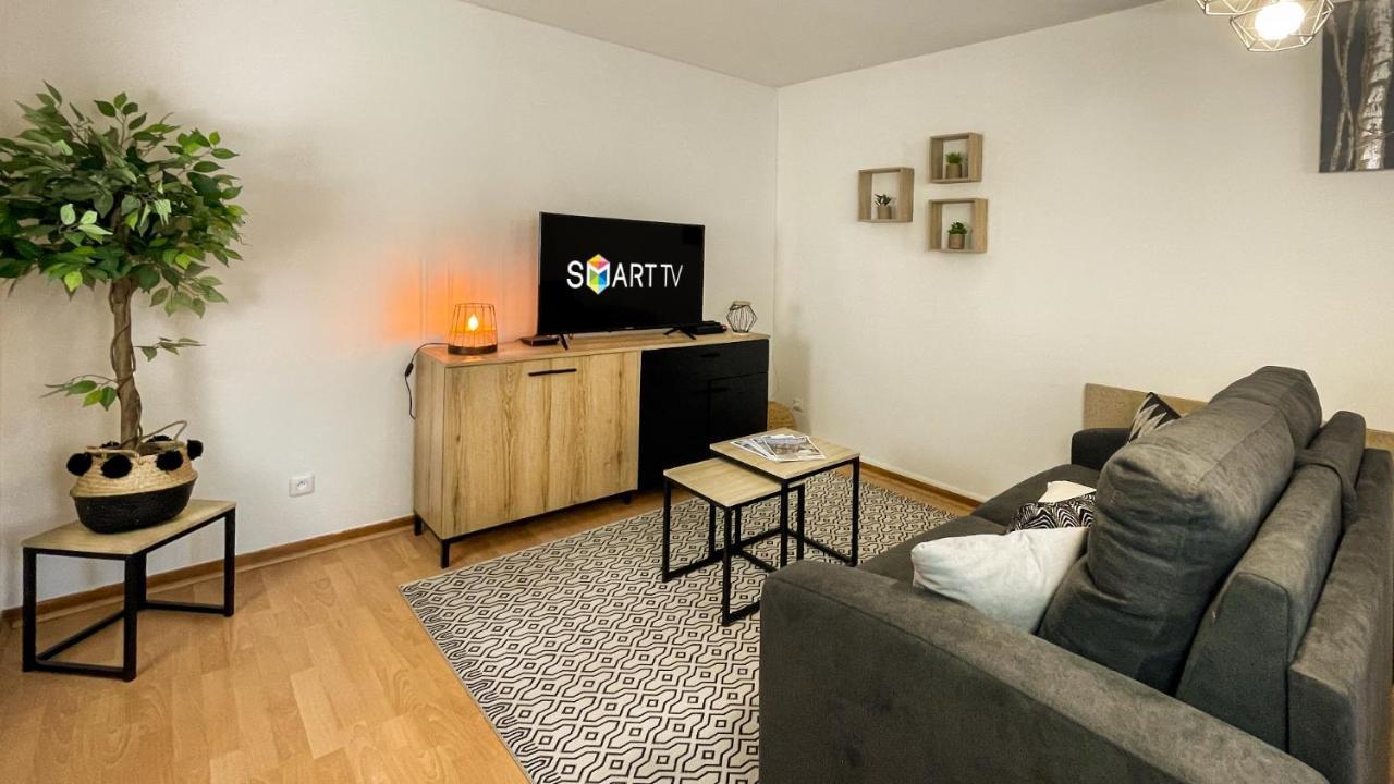 Homey Wood - New - Appartement Avec Une Chambre - Parking Prive Gratuit - Balcon Prive - A 5 Min De La Gare Pour Rejoindre Geneve Annemasse Exterior photo